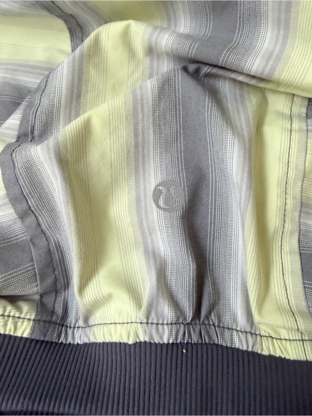 Vintage LULULEMON Run Reflection Track & Field Citron Ombré Stripes Jacket SZ 8 - Picture 6 of 16